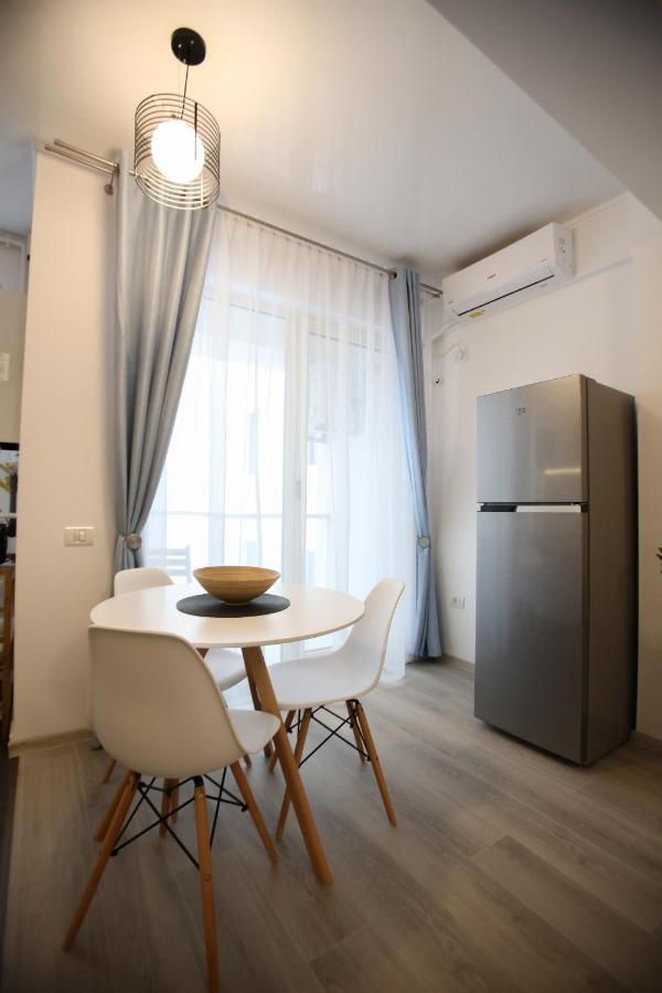 Premium Studios Mamaia Nord - Marea La 50M Năvodari Extérieur photo