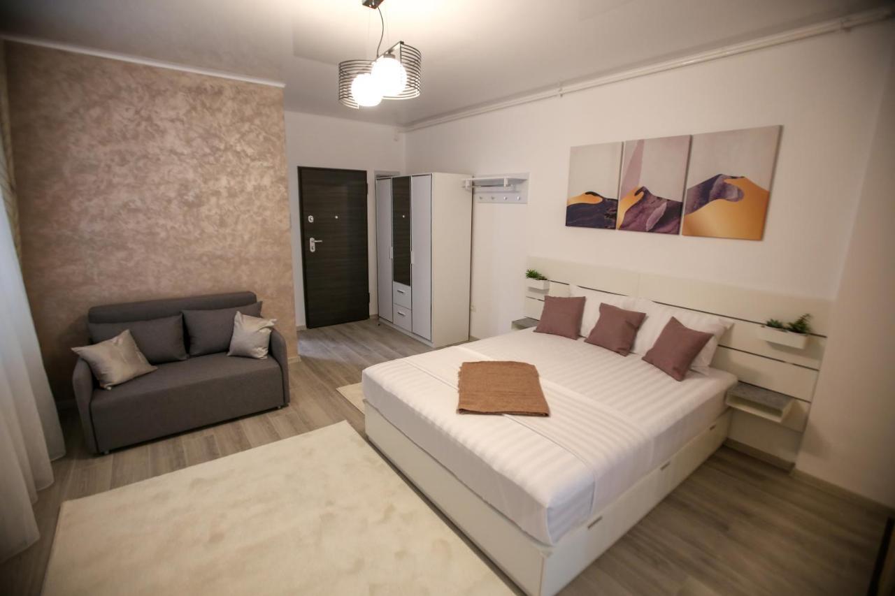 Premium Studios Mamaia Nord - Marea La 50M Năvodari Extérieur photo