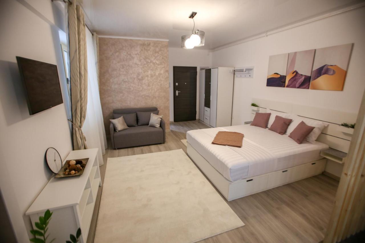 Premium Studios Mamaia Nord - Marea La 50M Năvodari Extérieur photo