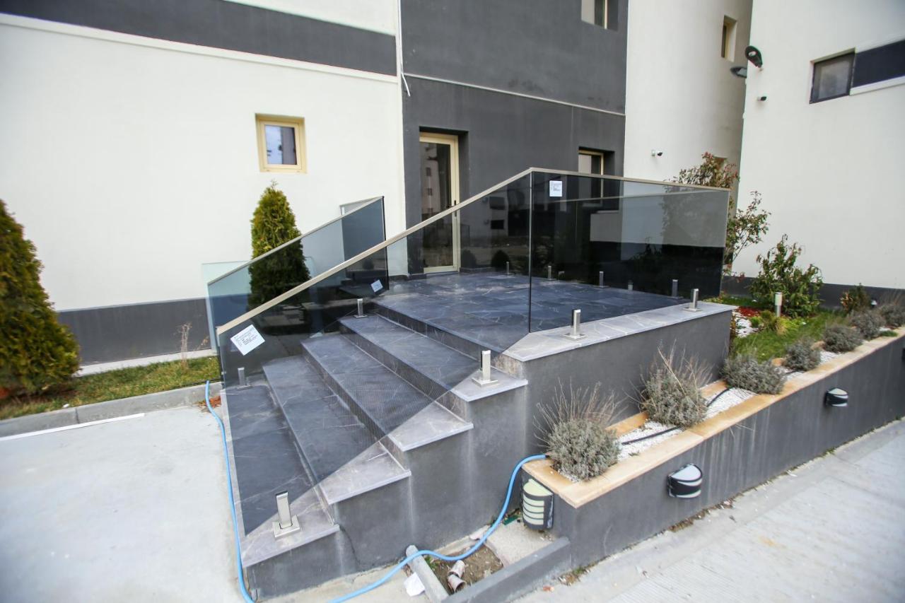 Premium Studios Mamaia Nord - Marea La 50M Năvodari Extérieur photo
