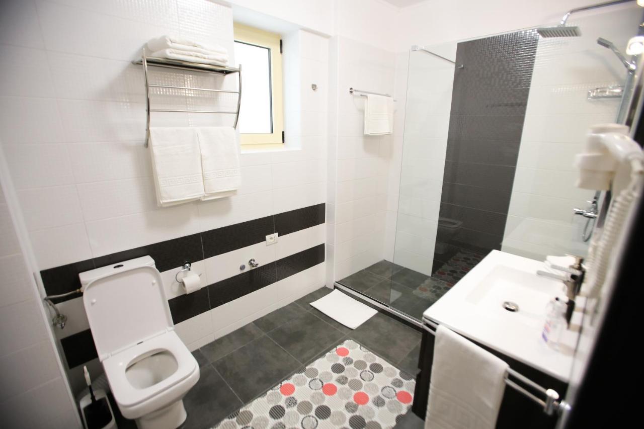 Premium Studios Mamaia Nord - Marea La 50M Năvodari Extérieur photo