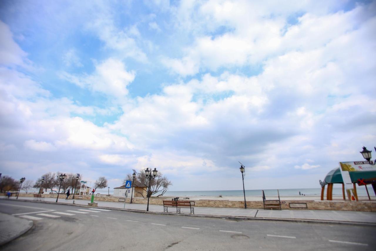 Premium Studios Mamaia Nord - Marea La 50M Năvodari Extérieur photo