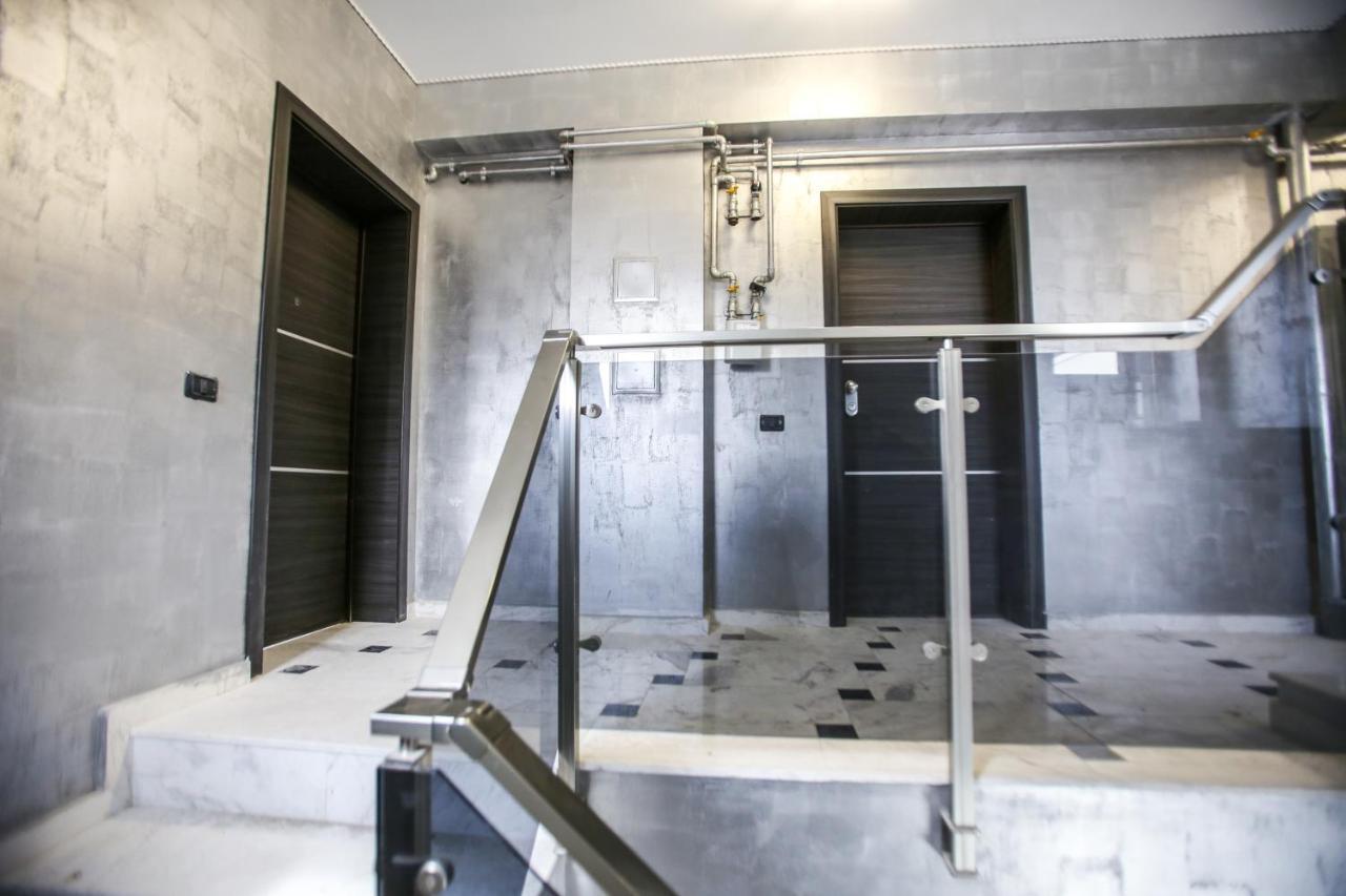 Premium Studios Mamaia Nord - Marea La 50M Năvodari Extérieur photo