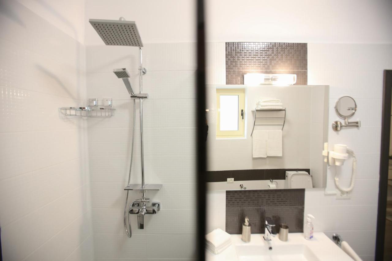 Premium Studios Mamaia Nord - Marea La 50M Năvodari Extérieur photo